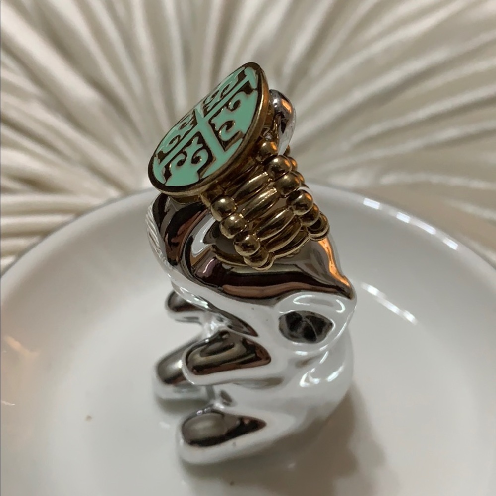 Stretchable ring - Picture 2 of 3